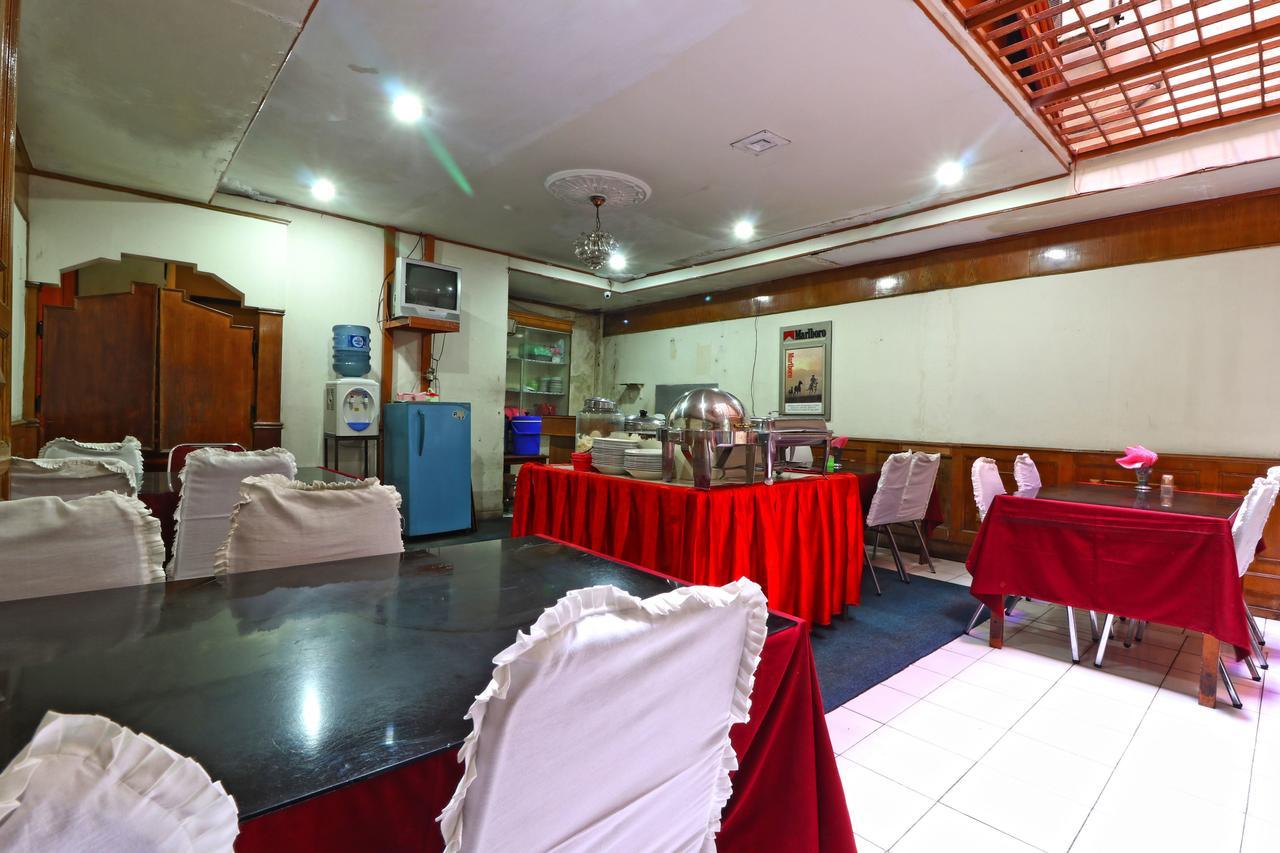 Hotel Sumatera Medan Exterior photo